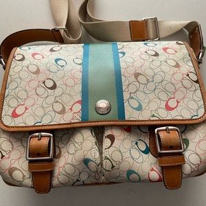 Coach original style multi pocket purse